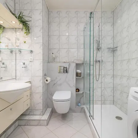 Comfy Turystyczna 300 M To The By Renters Apartment