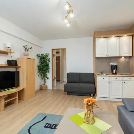 Comfy Turystyczna 300 M To The By Renters Lejlighed *
