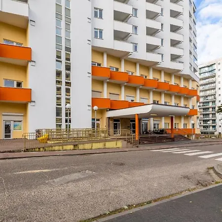 Comfy Turystyczna 300 M To The By Renters Apartment