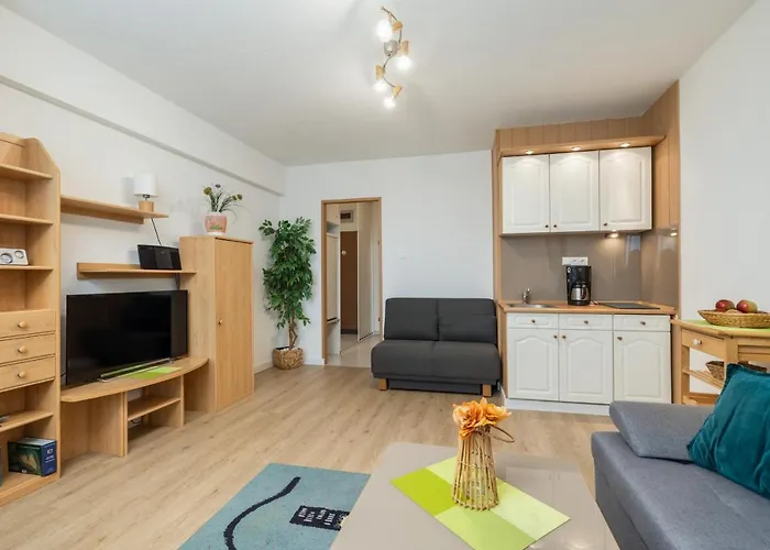Comfy Turystyczna 300 M To The By Renters Apartamento *